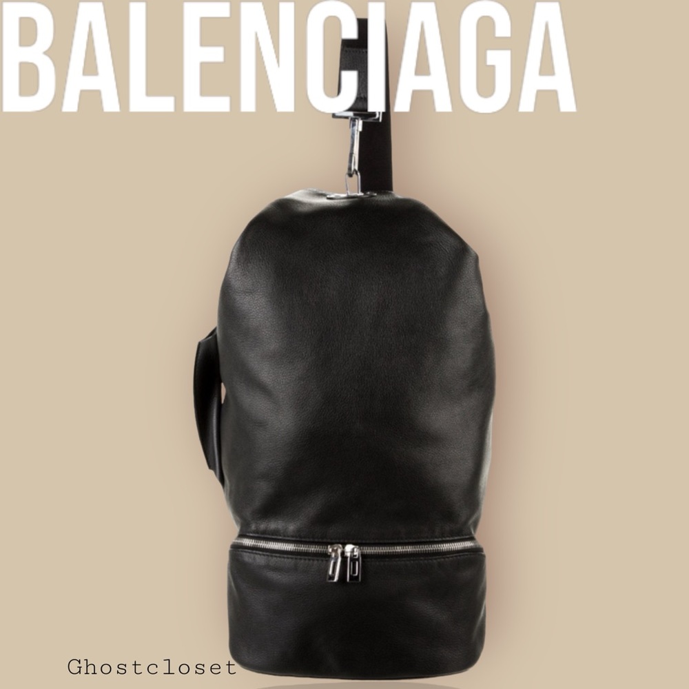 EUC Balenciaga black leather silver tone hardware duffle